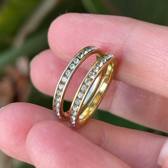 Vintage Jewelry - Pair of diamanté set gold tone eternity bands